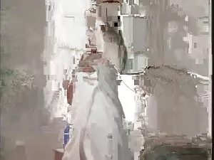 Ela assistir vídeo p ...